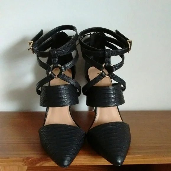 New Express Heels - Picture 7 of 8